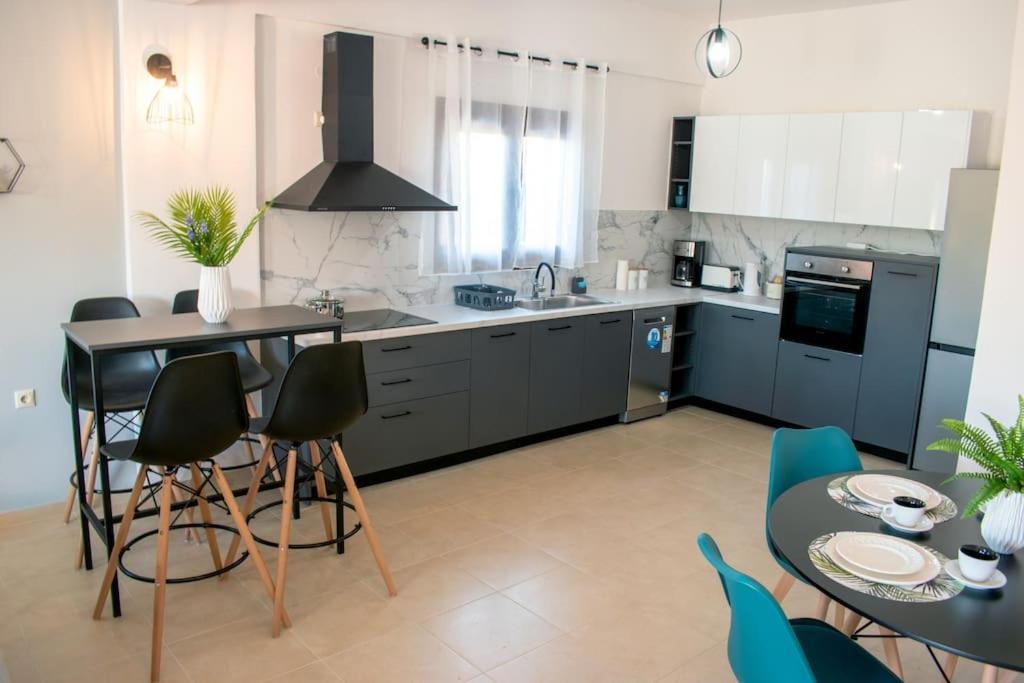 Md Residence Near The Beach W Bbq And Private Parking Hersonissos  Exterior photo